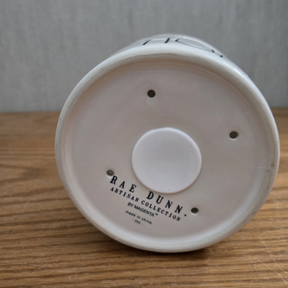 🏷️B1G1 FREE 🏷️ Rae Dunn Round HOME Birdhouse - Picture 3 of 3